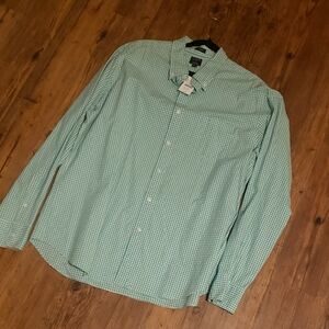 J. Crew Green Casual Button Down Shirt